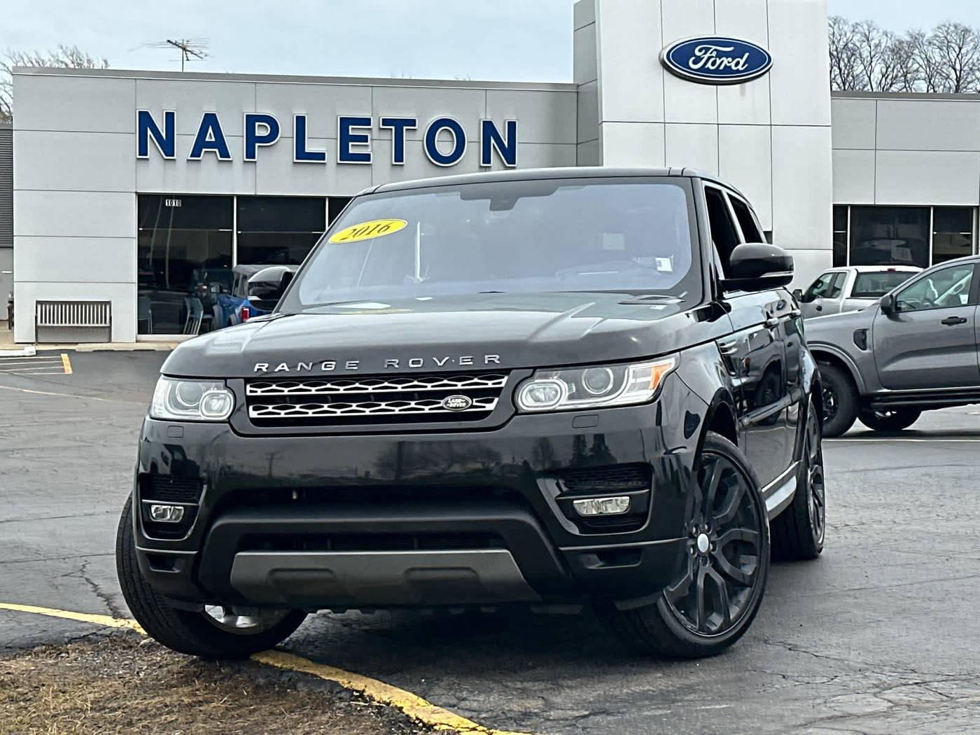 2016 Land Rover Range Rover Sport SE — SUV — 136,683 mi — Libertyville, IL