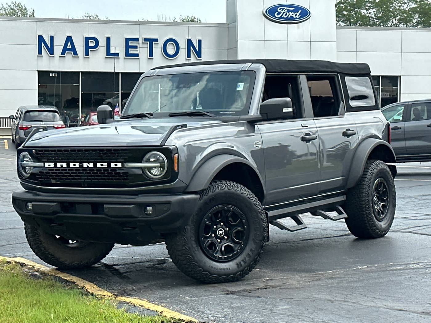 2022 Ford Bronco Wildtrak — SUV — 42,675 mi — Libertyville, IL