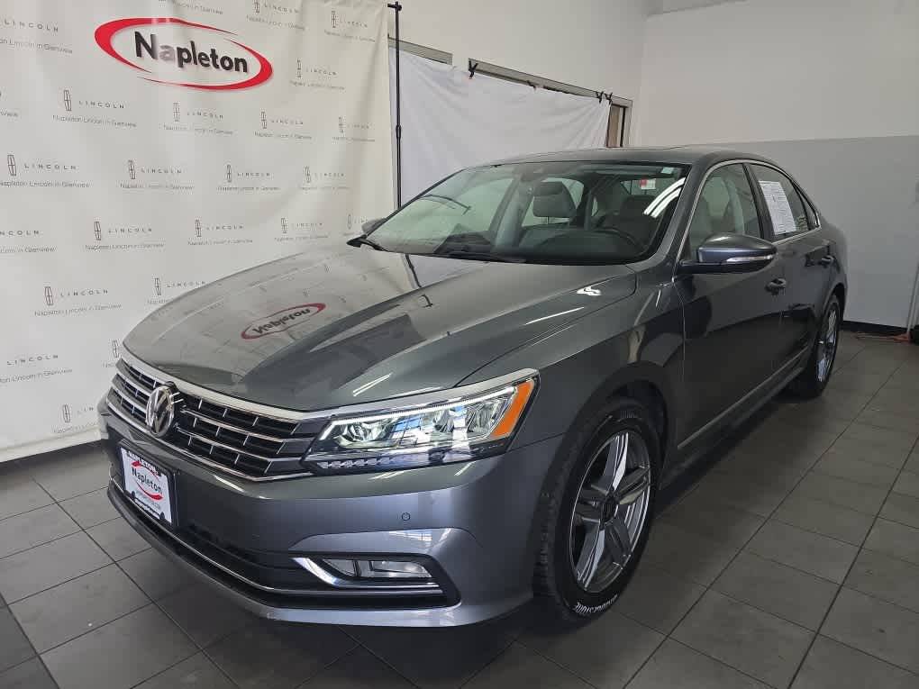 2016 Volkswagen Passat 1.8T SEL Premium — Sedan — 92,745 mi — Glenview, IL