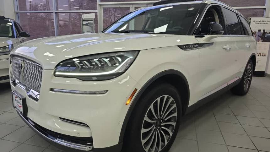 2023 Lincoln Aviator Reserve — SUV — 10,579 mi — Glenview, IL