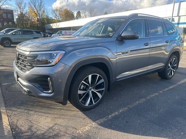 2024 Volkswagen Atlas SEL Premium R-Line — SUV — 12,253 mi — Wayzata, MN