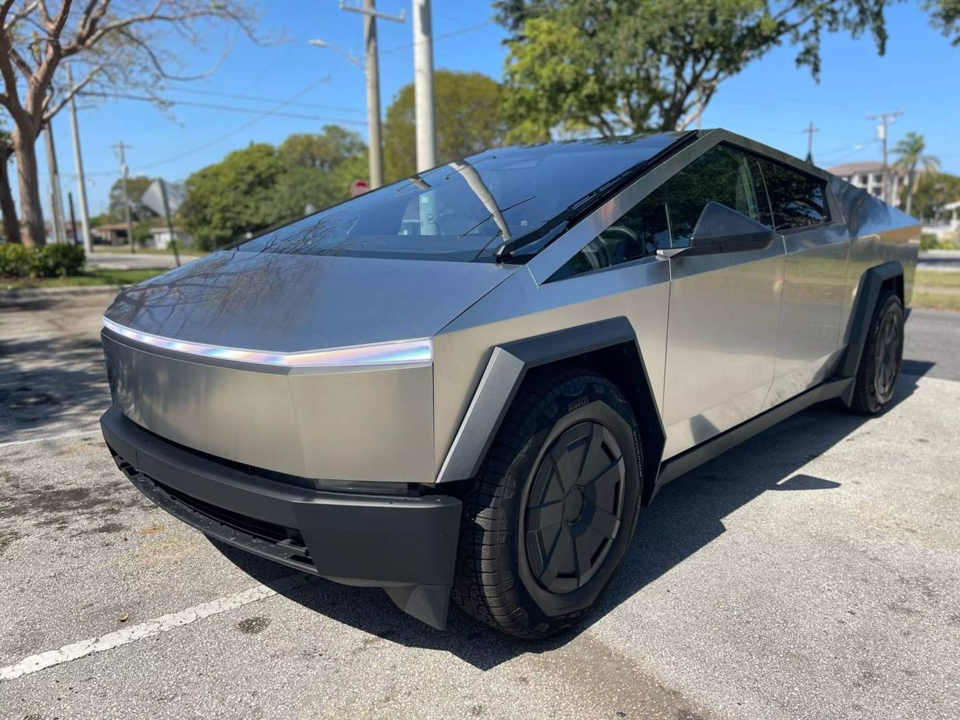 2024 Tesla Cybertruck Standard — Pickup Truck — 2,680 mi — Hallandale, FL