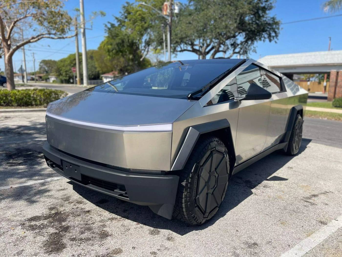 2024 Tesla Cybertruck Standard — Pickup Truck — 4,373 mi — Hallandale, FL