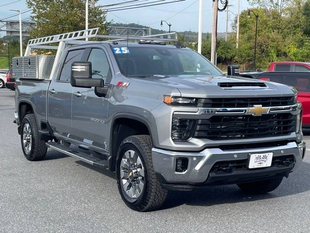 2025 Chevrolet Silverado 3500HD LT — Pickup Truck — 1,786 mi — Bethlehem, PA
