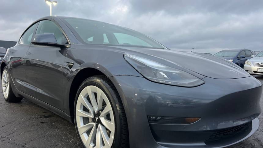 2022 Tesla Model 3 Long Range — Sedan — 33,497 mi — Franklin, OH