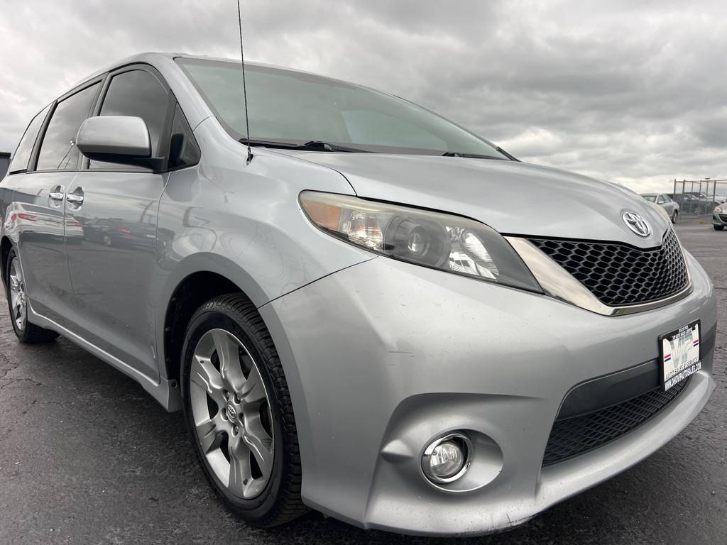 2013 Toyota Sienna SE — Minivan — 154,266 mi — Franklin, OH