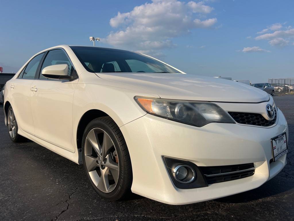 2014 Toyota Camry L — Sedan — 140,412 mi — Franklin, OH
