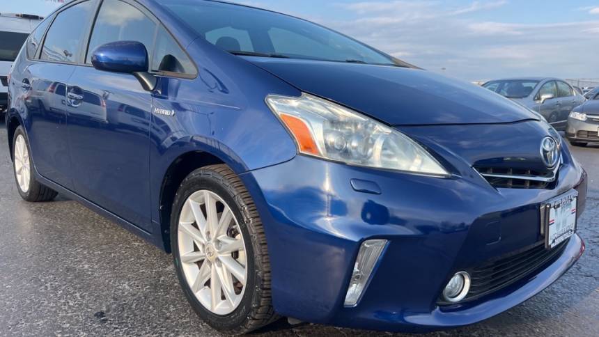 2012 Toyota Prius v Two — Wagon — 128,401 mi — Franklin, OH