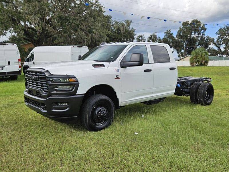 2025 Ram Ram Pickup 3500 Tradesman
