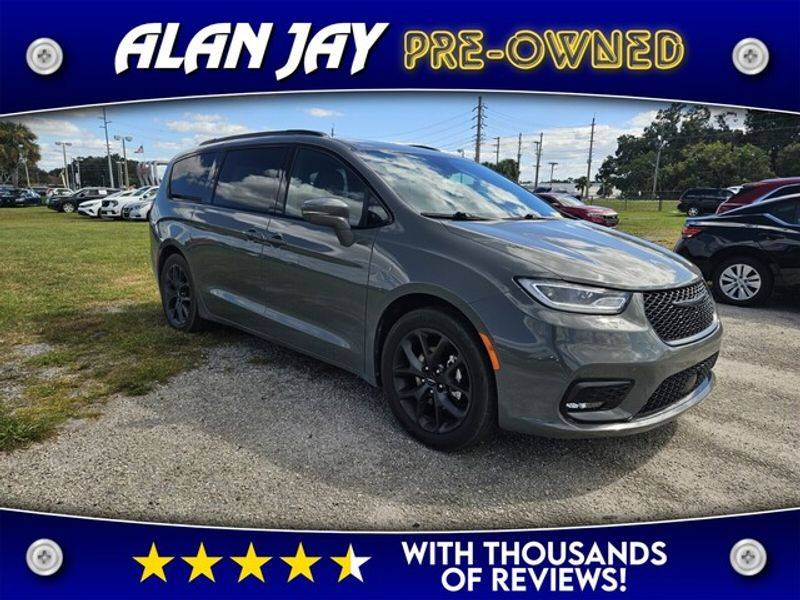 2021 Chrysler Pacifica Touring L — Minivan — 62,246 mi — Sebring, FL