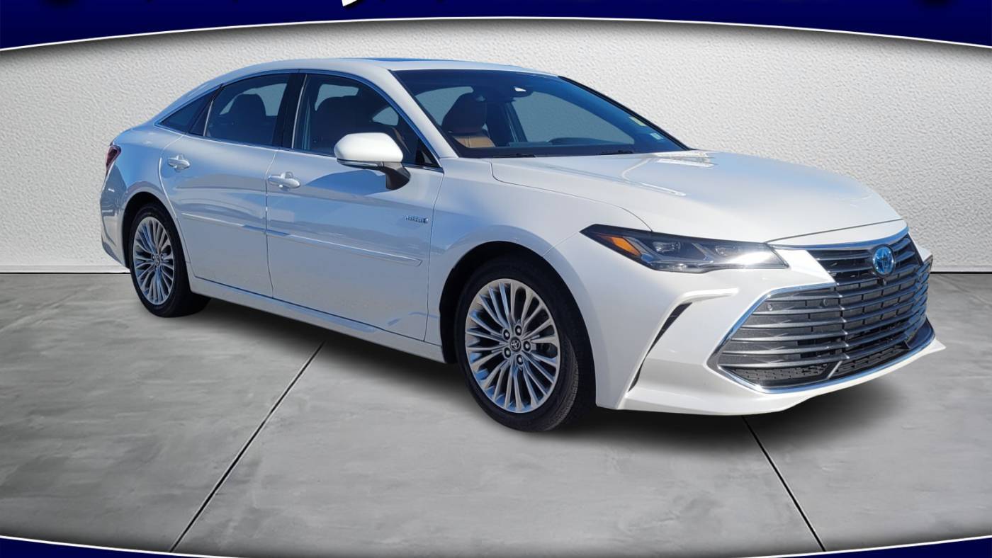 2020 Toyota Avalon Hybrid Limited — Sedan — 33,907 mi — Sebring, FL