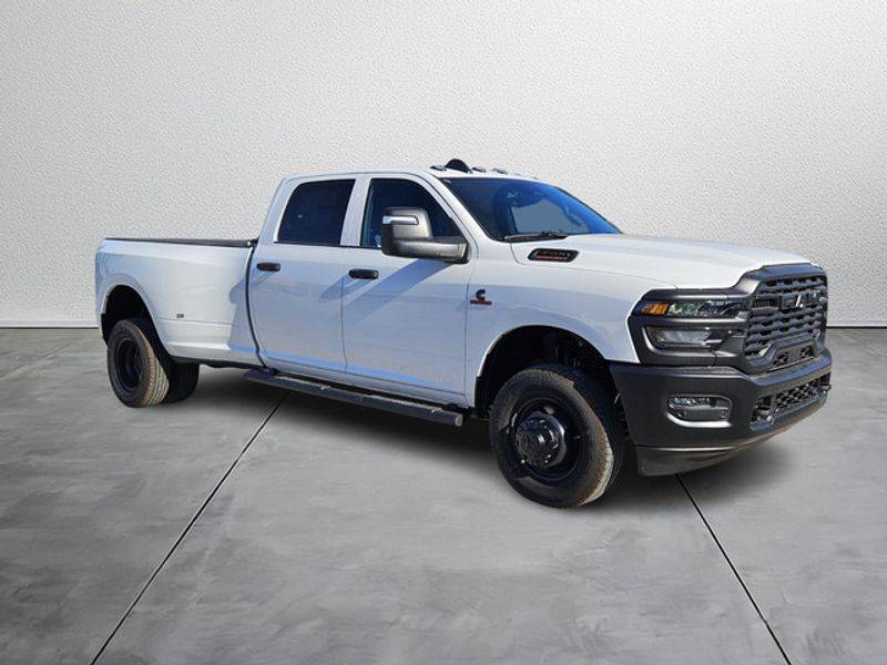 2026 Ram Ram Pickup 3500 Tradesman