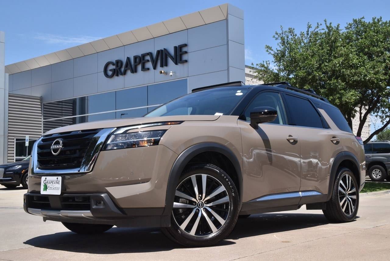 2023 Nissan Pathfinder Platinum — SUV — 13,009 mi — Grapevine, TX