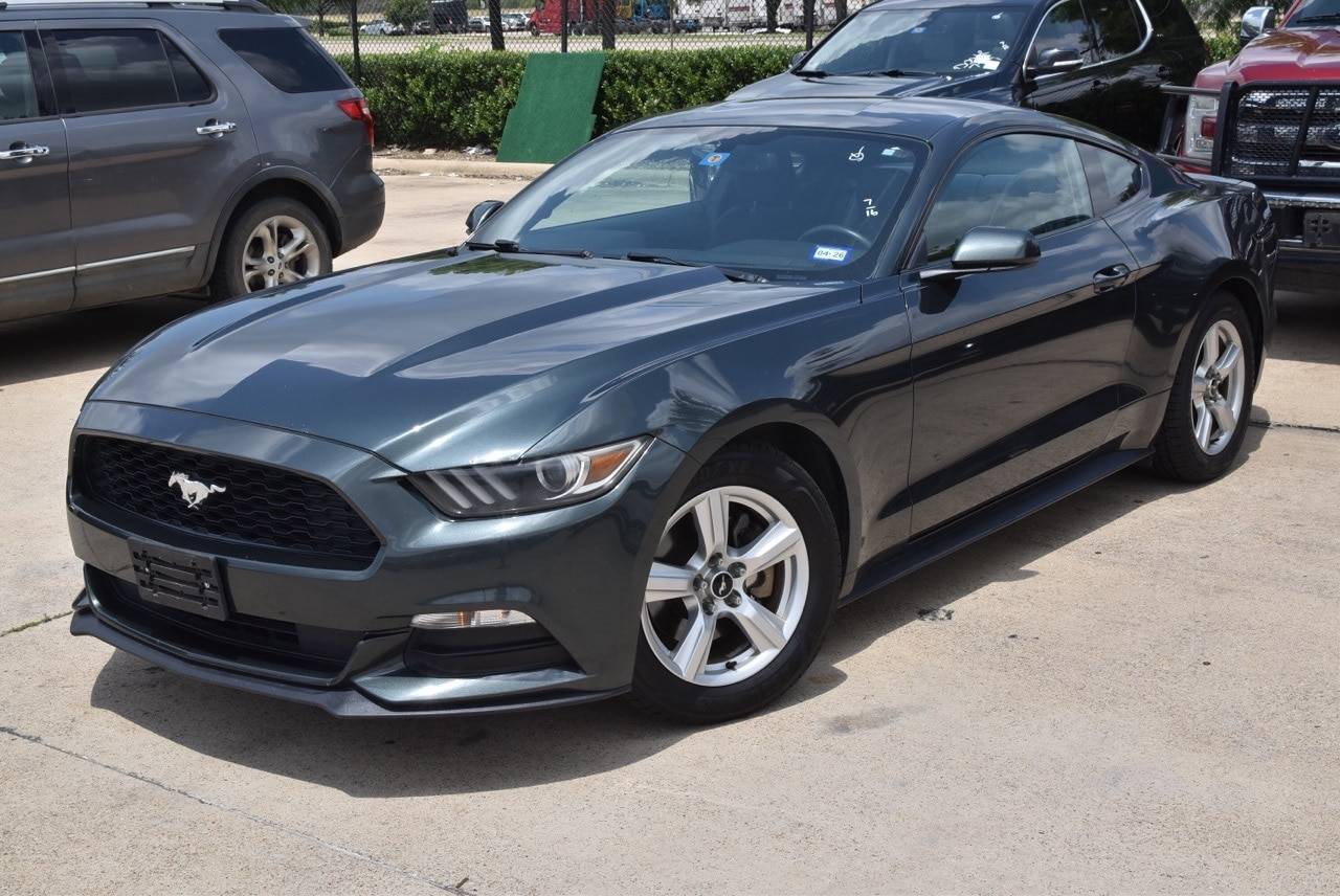 2015 Ford Mustang V6 — Coupe — 96,991 mi — Grapevine, TX