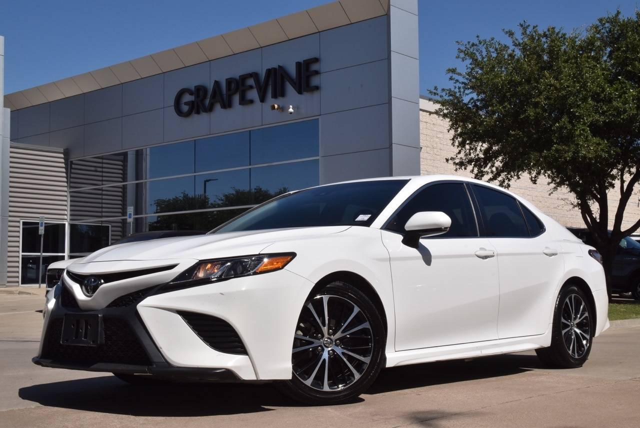 2018 Toyota Camry SE — Sedan — 70,749 mi — Grapevine, TX