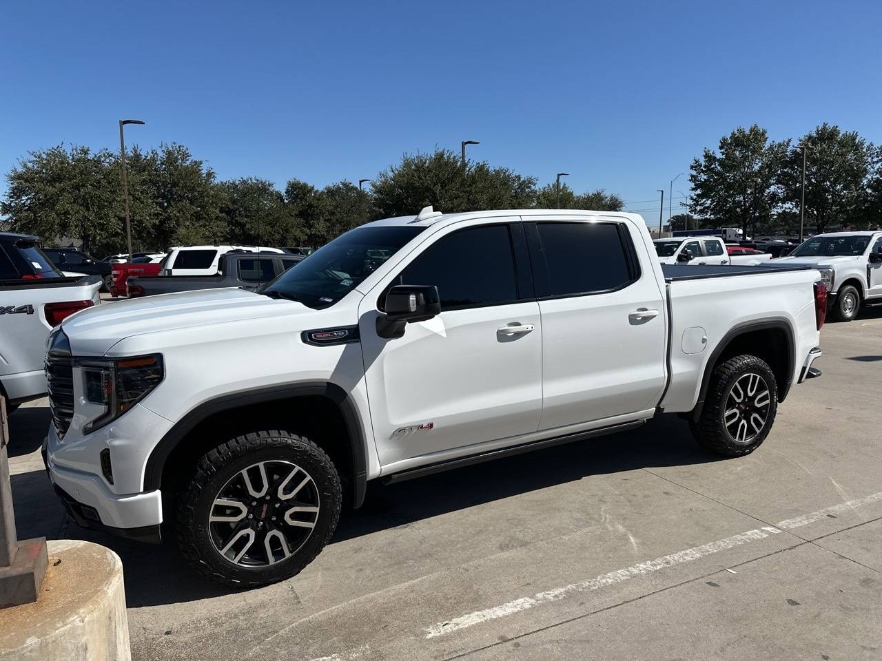 2023 GMC Sierra 1500 AT4 — Pickup Truck — 91,123 mi — Grapevine, TX