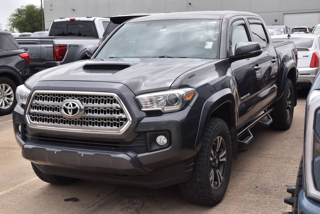 2017 Toyota Tacoma TRD Sport — Pickup Truck — 95,175 mi — Grapevine, TX