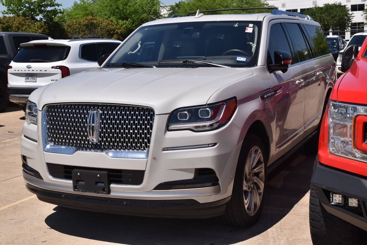 2023 Lincoln Navigator Reserve — SUV — 16,807 mi — Grapevine, TX