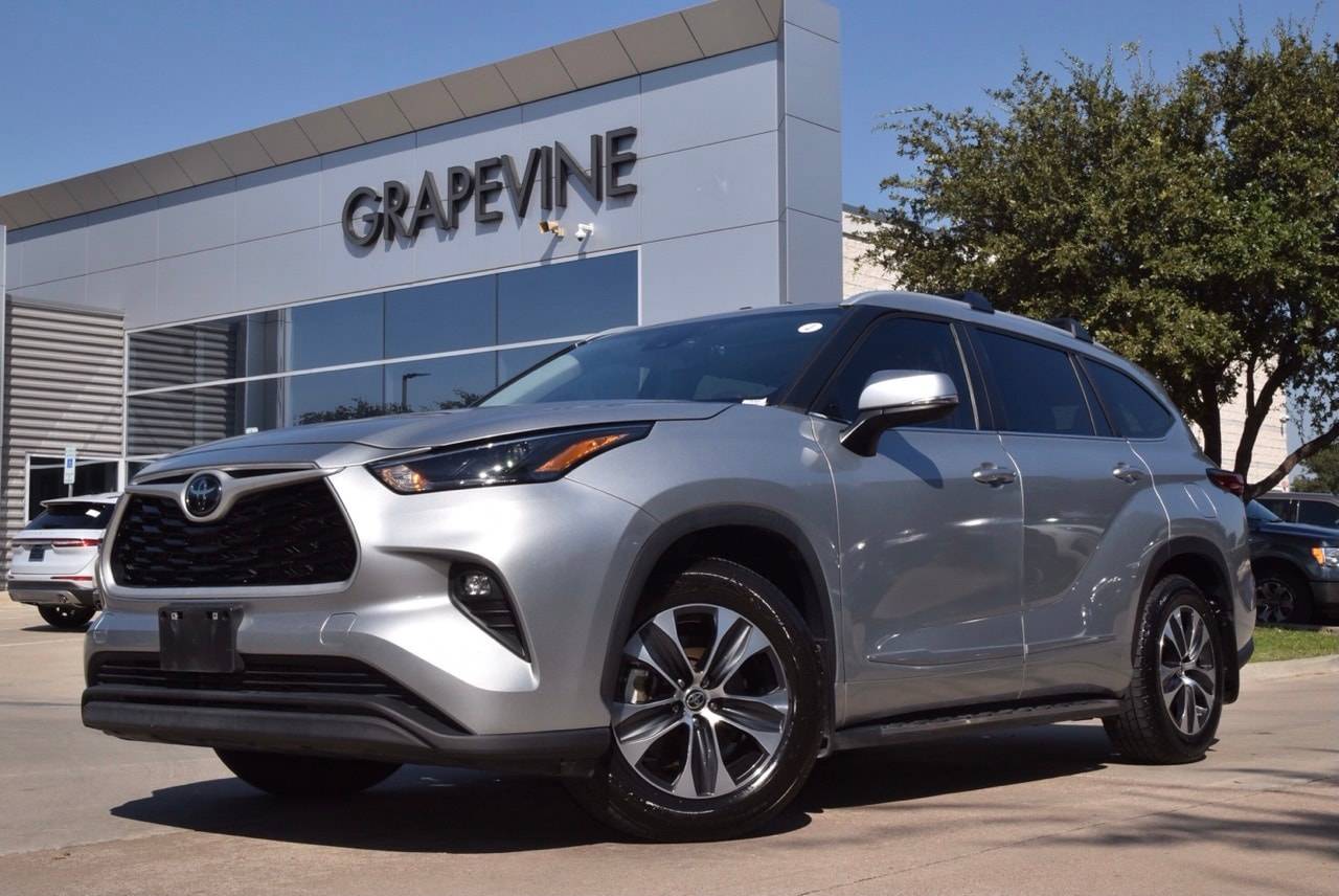 2023 Toyota Highlander XLE — SUV — 64,747 mi — Grapevine, TX