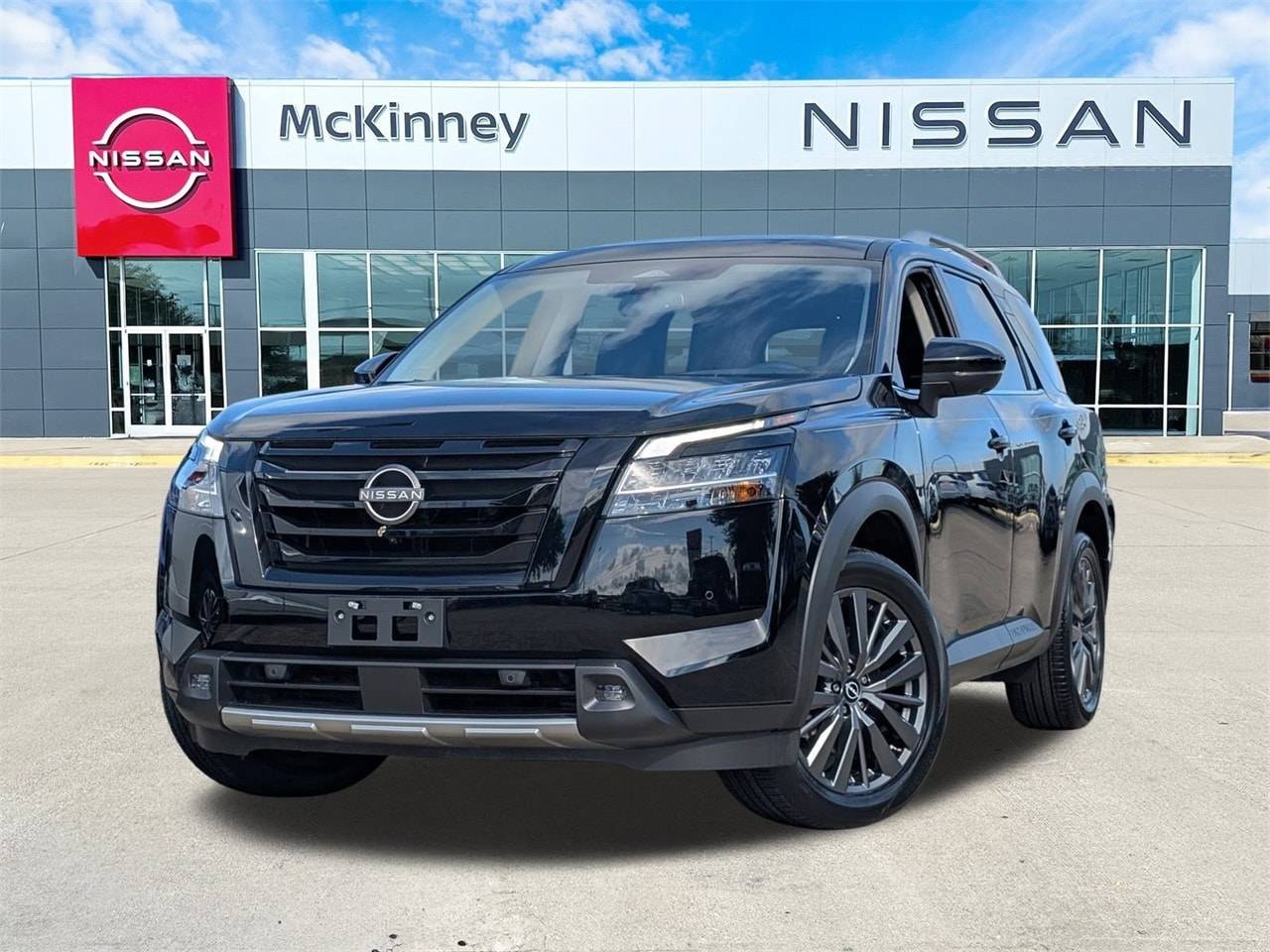 2022 Nissan Pathfinder SL — SUV — 17,533 mi — McKinney, TX