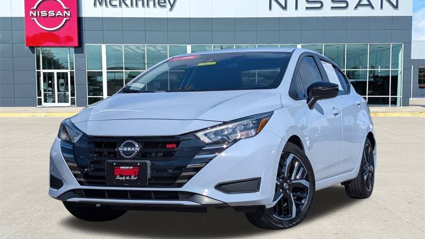 2024 Nissan Versa SR