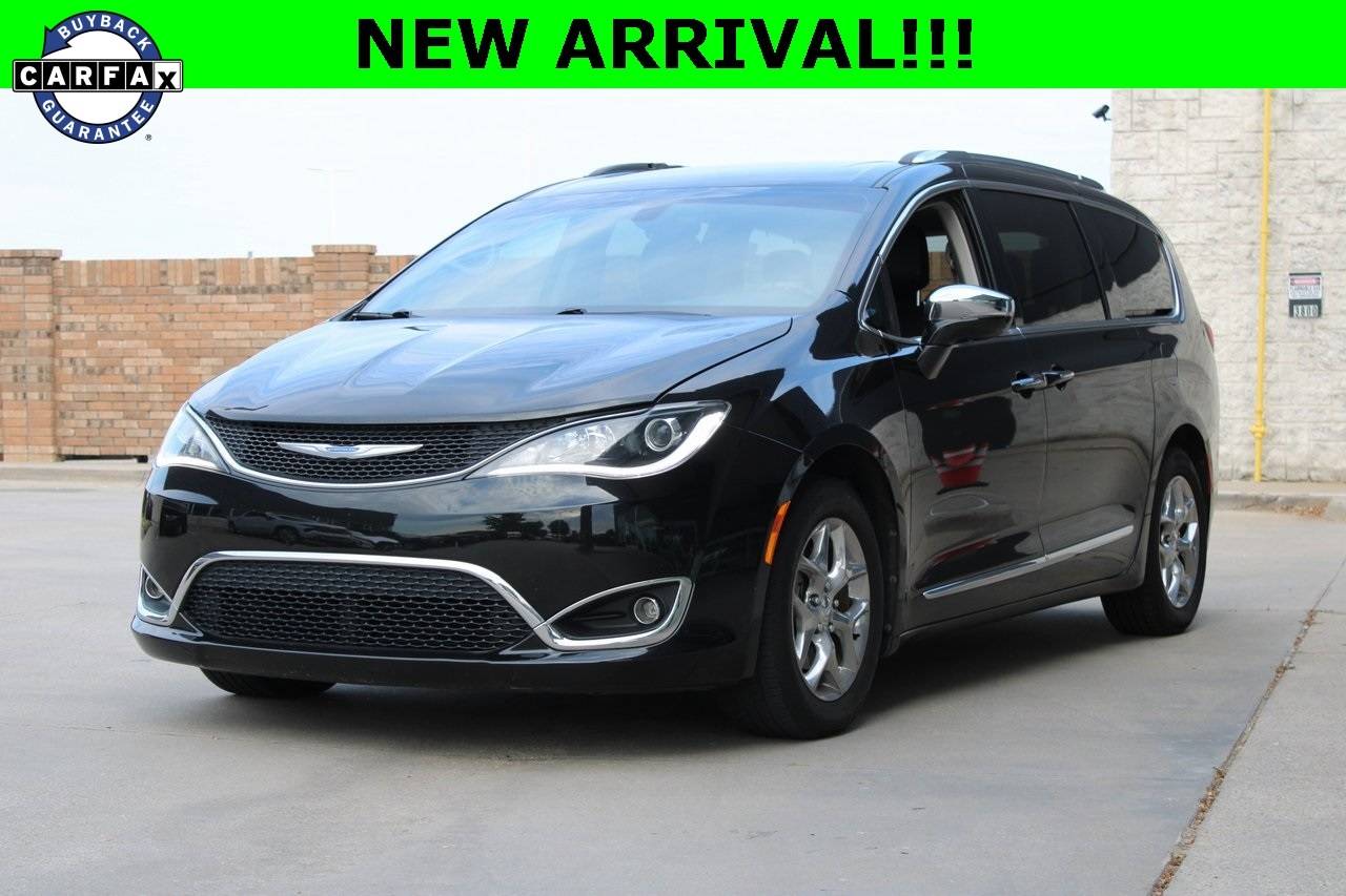 2018 Chrysler Pacifica Limited — Minivan — 110,097 mi — McKinney, TX