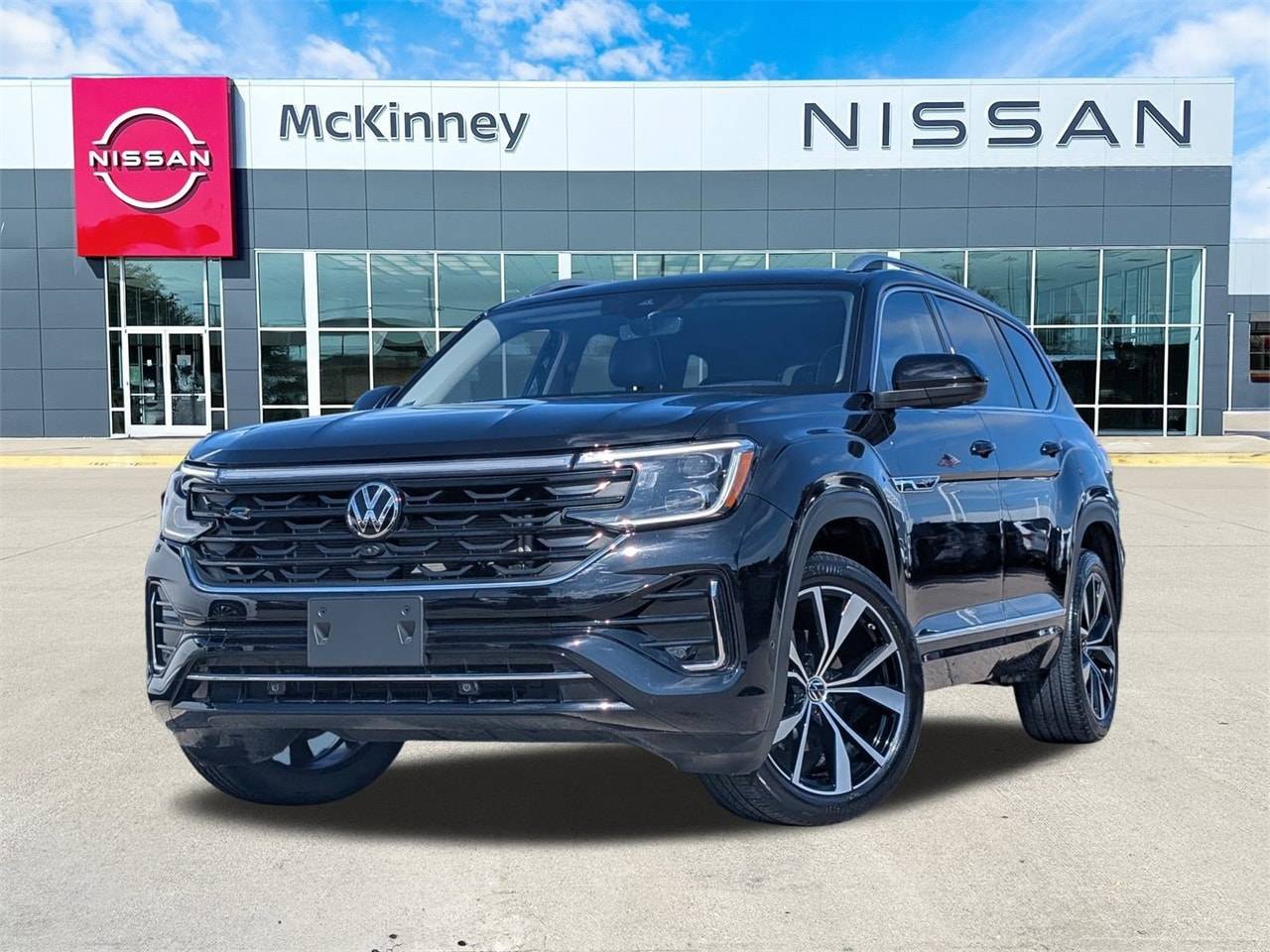 2024 Volkswagen Atlas SEL Premium R-Line — SUV — 17,576 mi — McKinney, TX