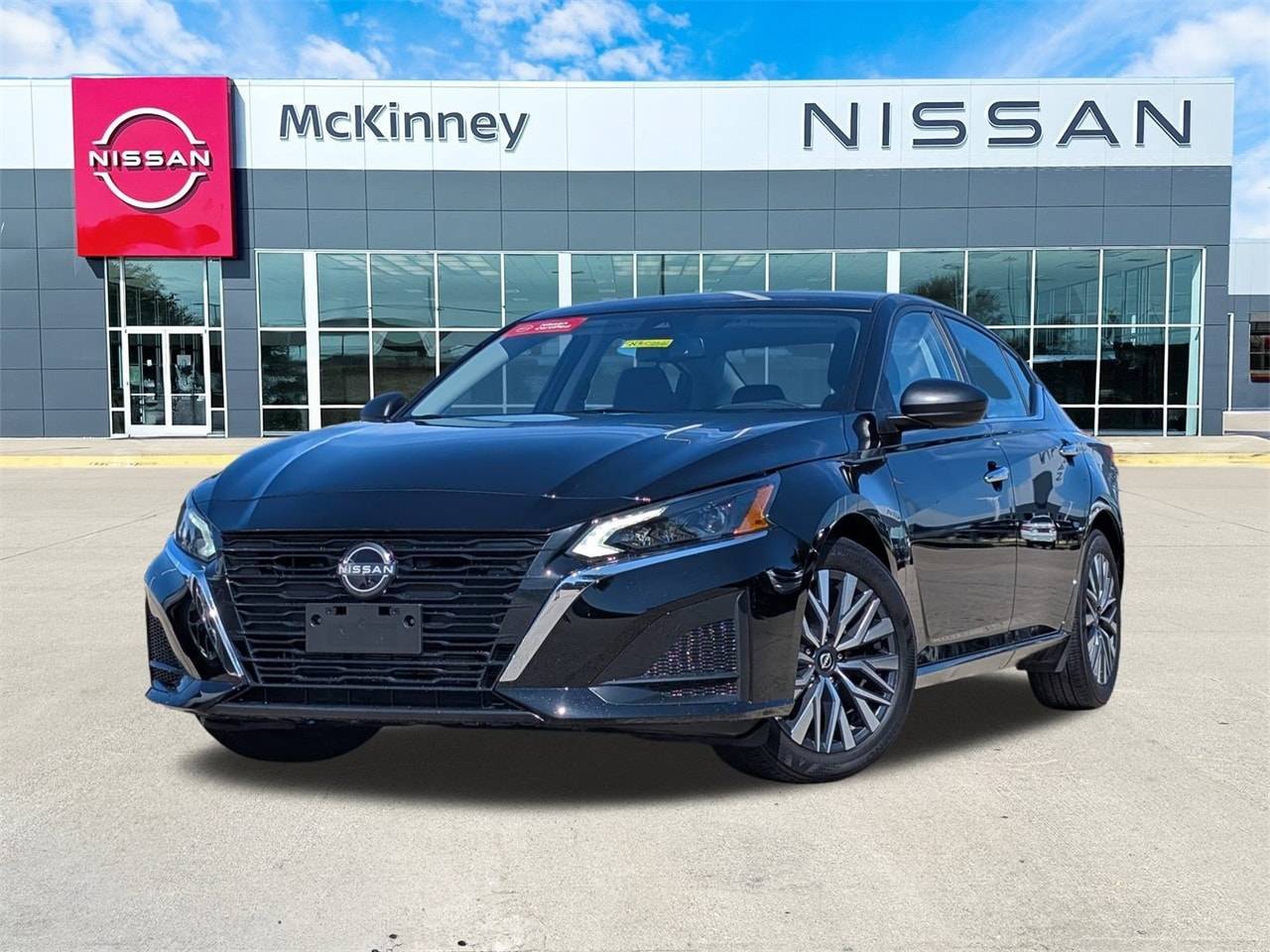 2025 Nissan Altima SV — Sedan — 5,558 mi — McKinney, TX