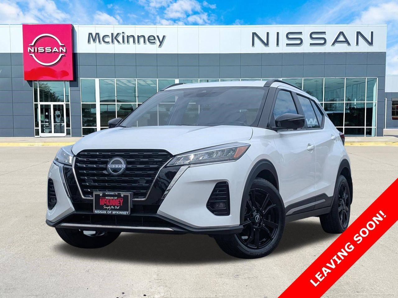 2023 Nissan Kicks SR