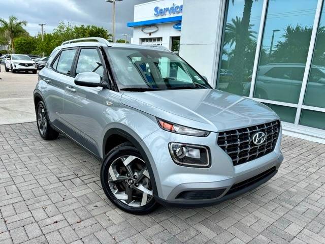 2022 Hyundai Venue SEL — SUV — 4,913 mi — Delray Beach, FL