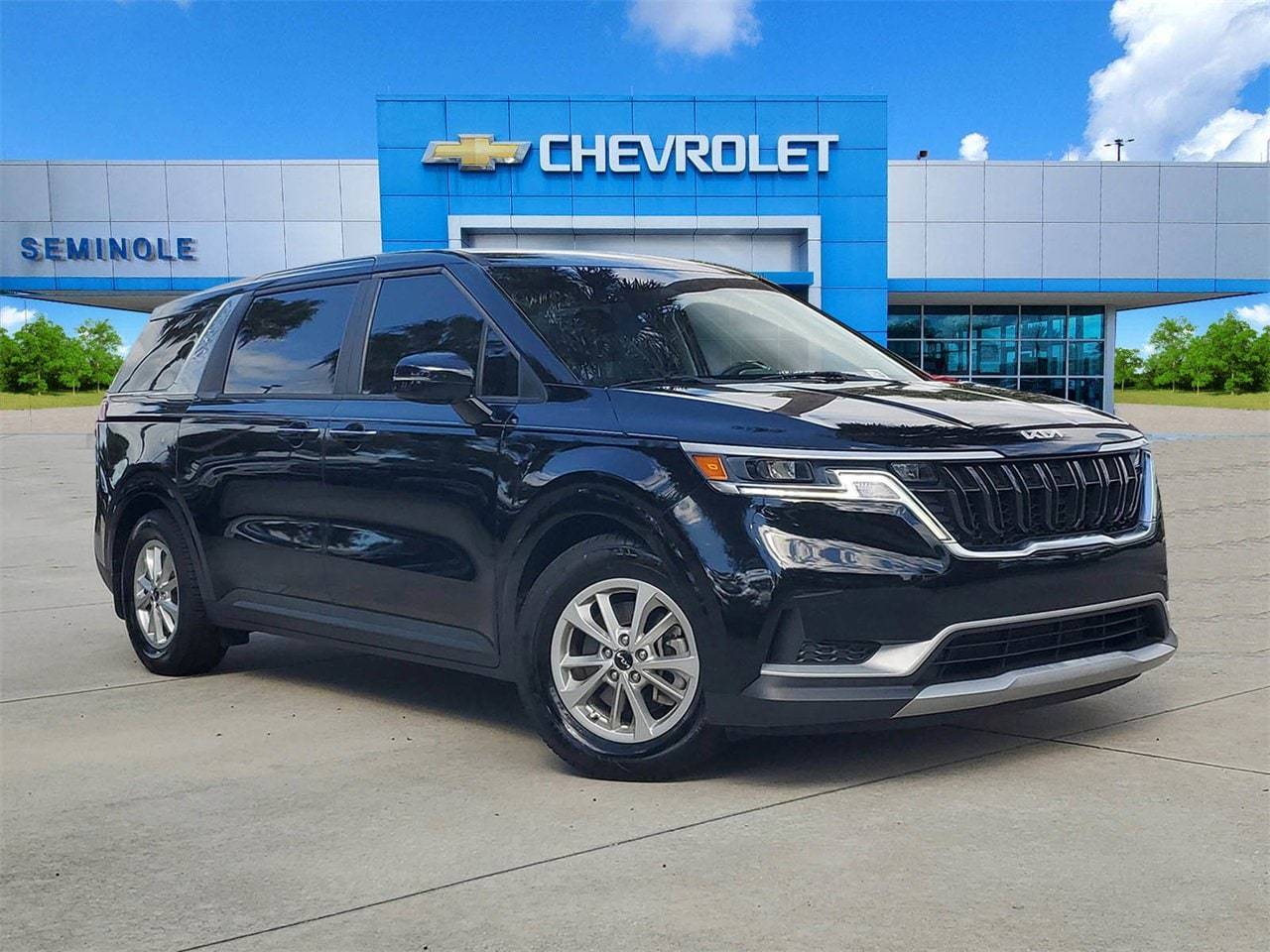 2022 Kia Carnival LXS — Minivan — 9,999 mi — Sanford, FL