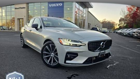 2022 Volvo S60 Momentum — Sedan — 20,897 mi — Tiverton, RI