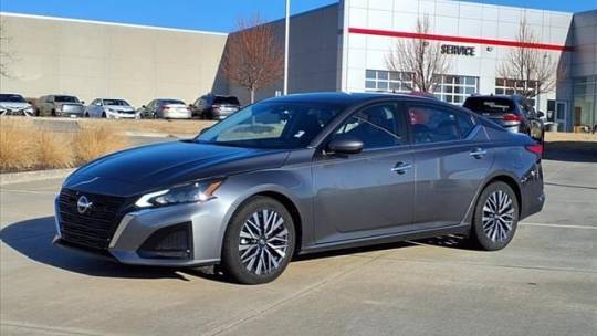 2023 Nissan Altima SV — Sedan — 61,124 mi — Omaha, NE