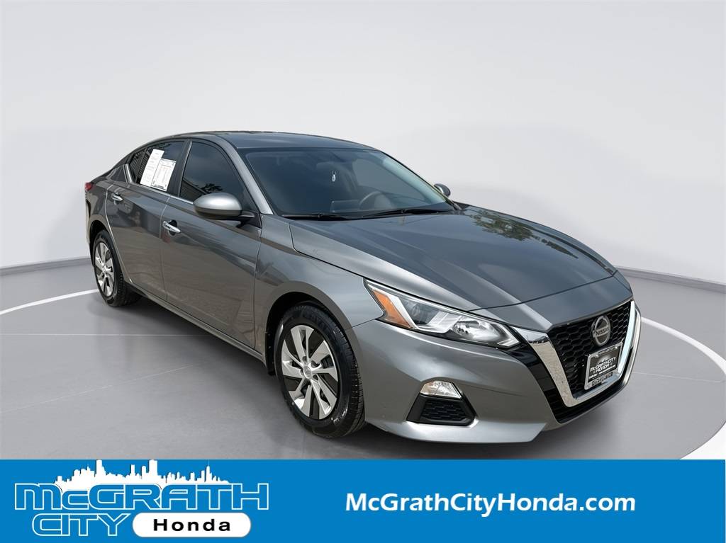2020 Nissan Altima S — Sedan — 42,156 mi — Chicago, IL
