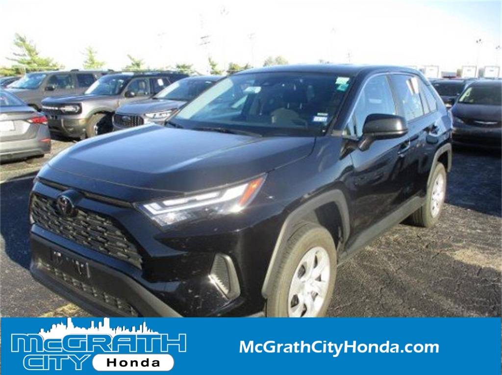 2025 Toyota RAV4 LE — SUV — 25,707 mi — Chicago, IL