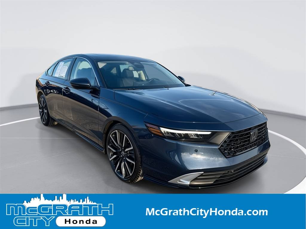 2023 Honda Accord Hybrid Touring — Sedan — 11,335 mi — Chicago, IL