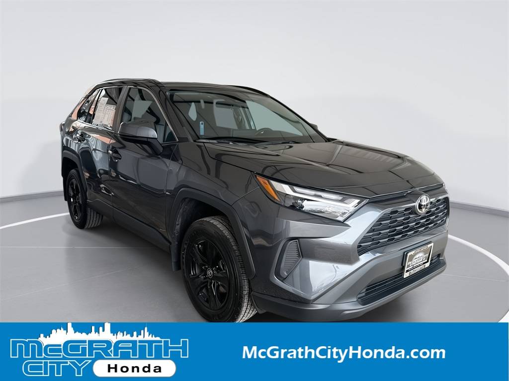 2023 Toyota RAV4 XLE — SUV — 32,613 mi — Chicago, IL