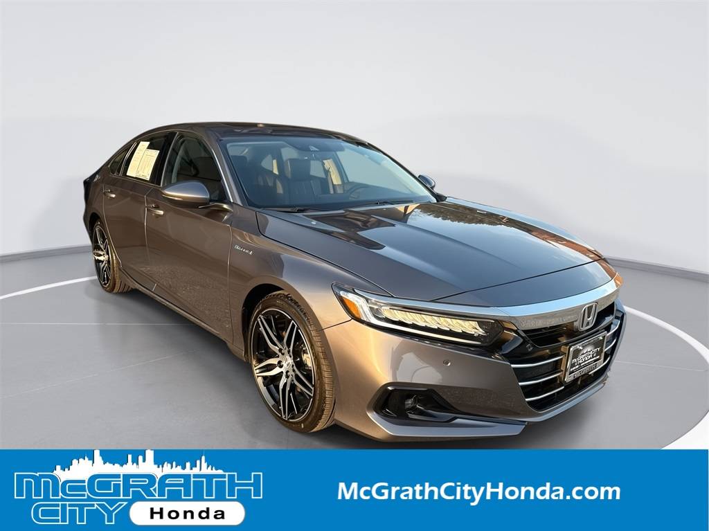2022 Honda Accord Hybrid Touring — Sedan — 18,238 mi — Chicago, IL