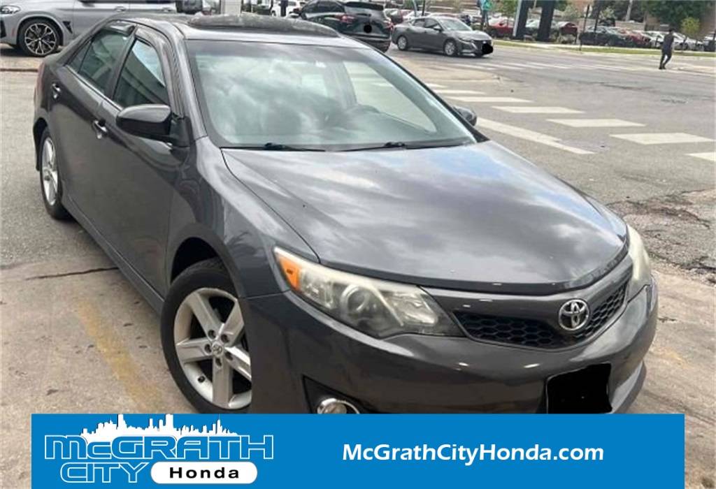 2012 Toyota Camry L — Sedan — 84,858 mi — Chicago, IL