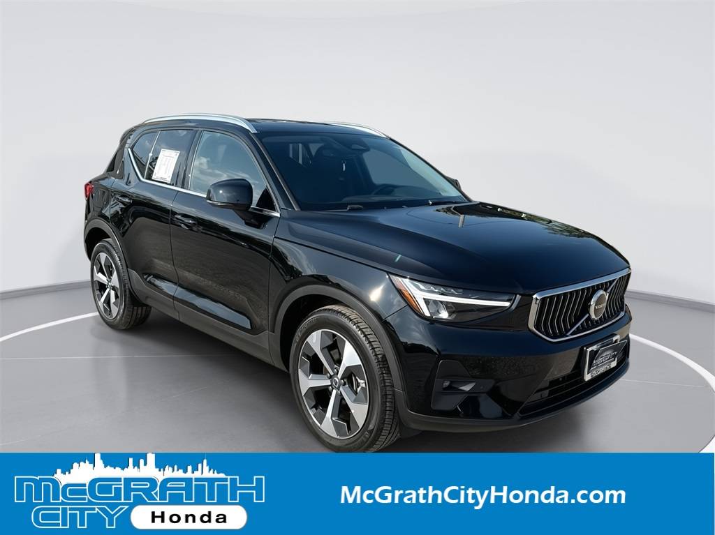 2023 Volvo XC40 Plus — SUV — 15,619 mi — Chicago, IL