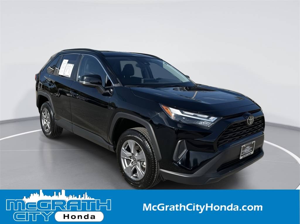 2024 Toyota RAV4 XLE — SUV — 41,249 mi — Chicago, IL
