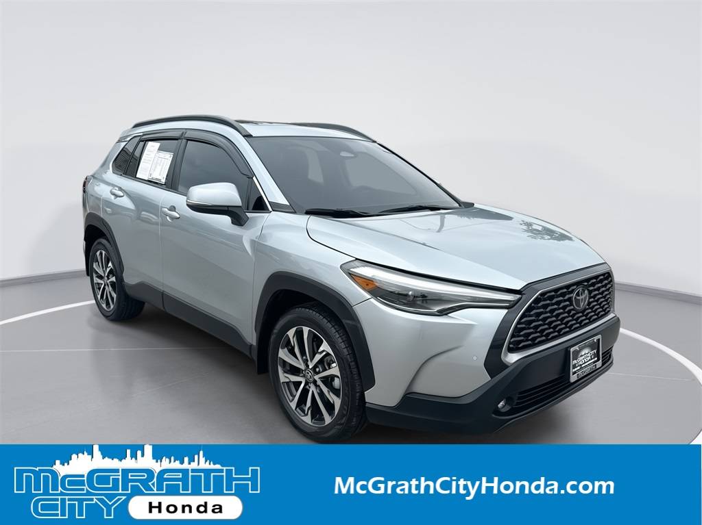 2023 Toyota Corolla Cross XLE — SUV — 31,321 mi — Chicago, IL