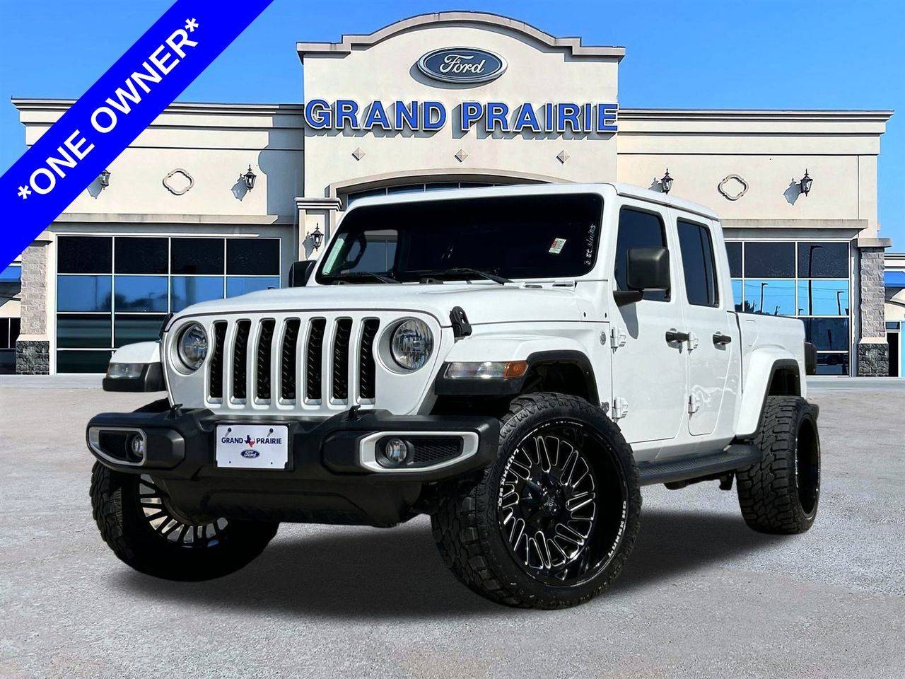2021 Jeep Gladiator Overland — Pickup Truck — 73,569 mi — Grand Prairie, TX