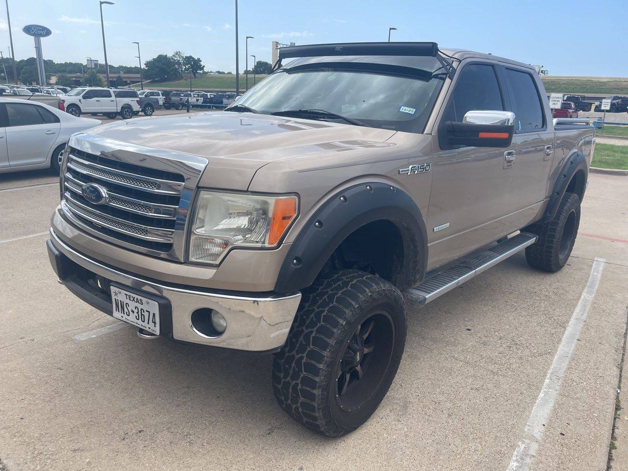 2013 Ford F-150 Lariat — Pickup Truck — 200,912 mi — Grand Prairie, TX