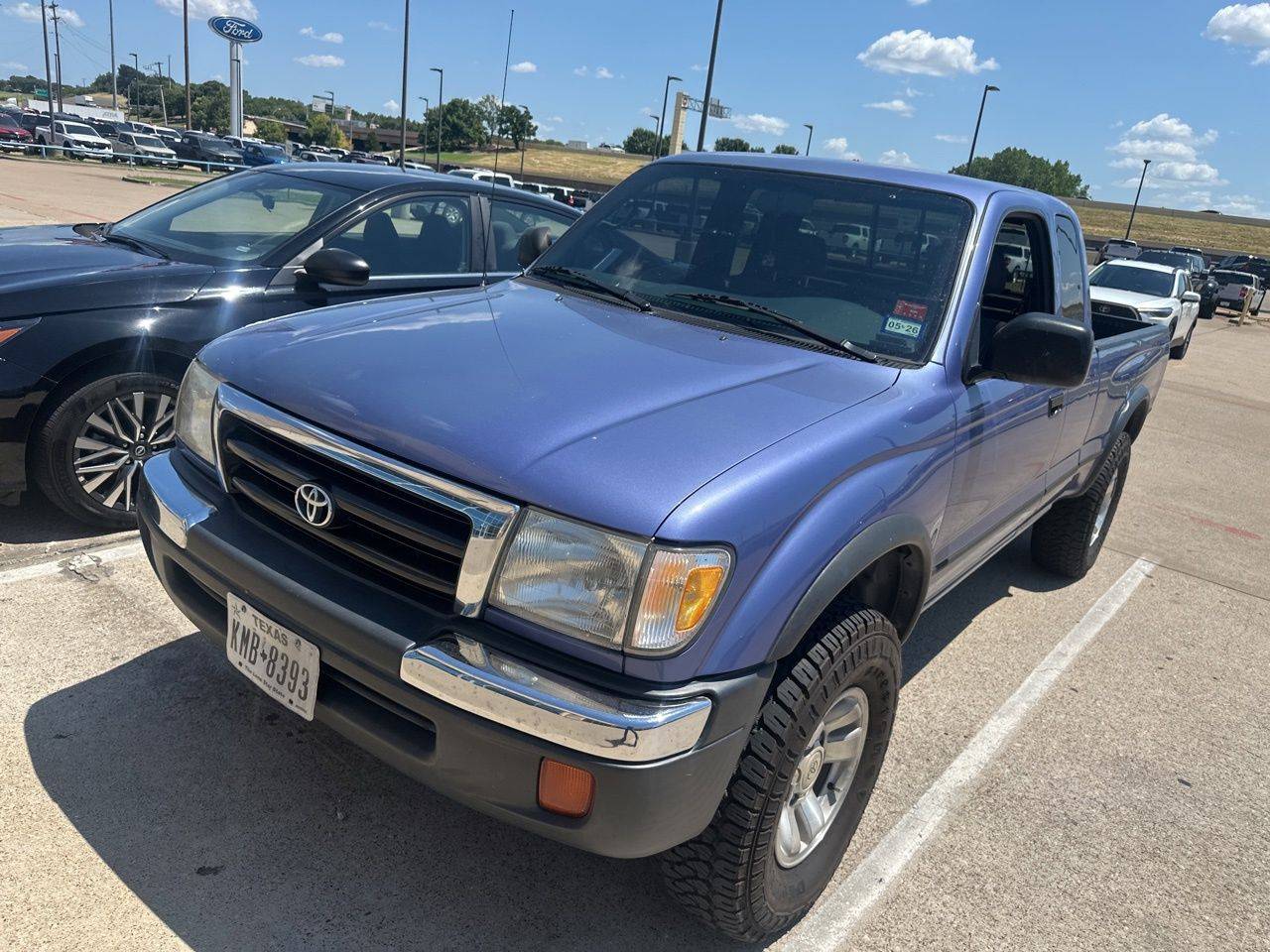 2000 Toyota Tacoma PreRunner — Pickup Truck — 260,512 mi — Grand Prairie, TX