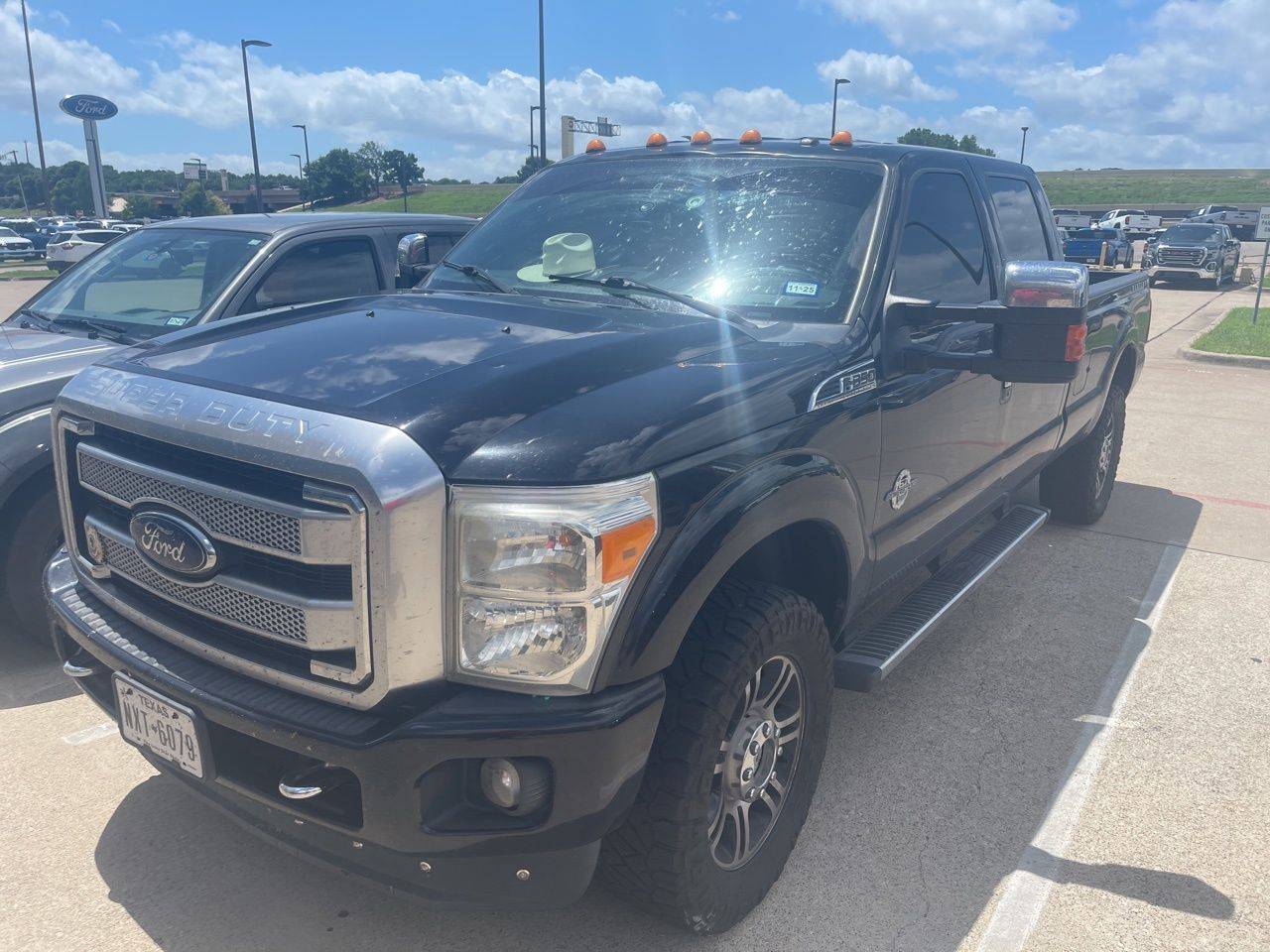 2016 Ford Super Duty F-350 Platinum — Pickup Truck — 204,147 mi — Grand Prairie, TX