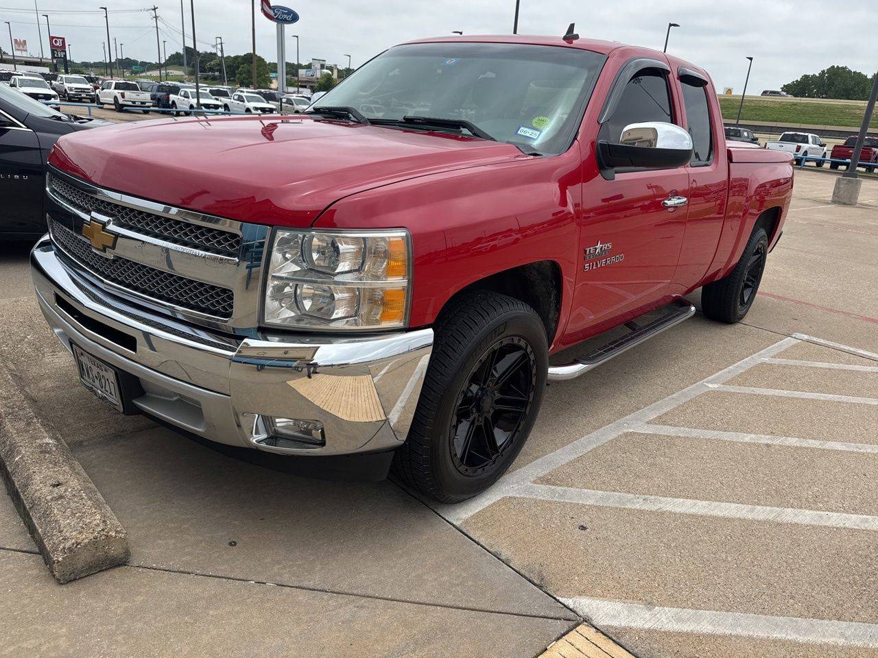 2013 Chevrolet Silverado 1500 LT — Pickup Truck — 200,230 mi — Grand Prairie, TX