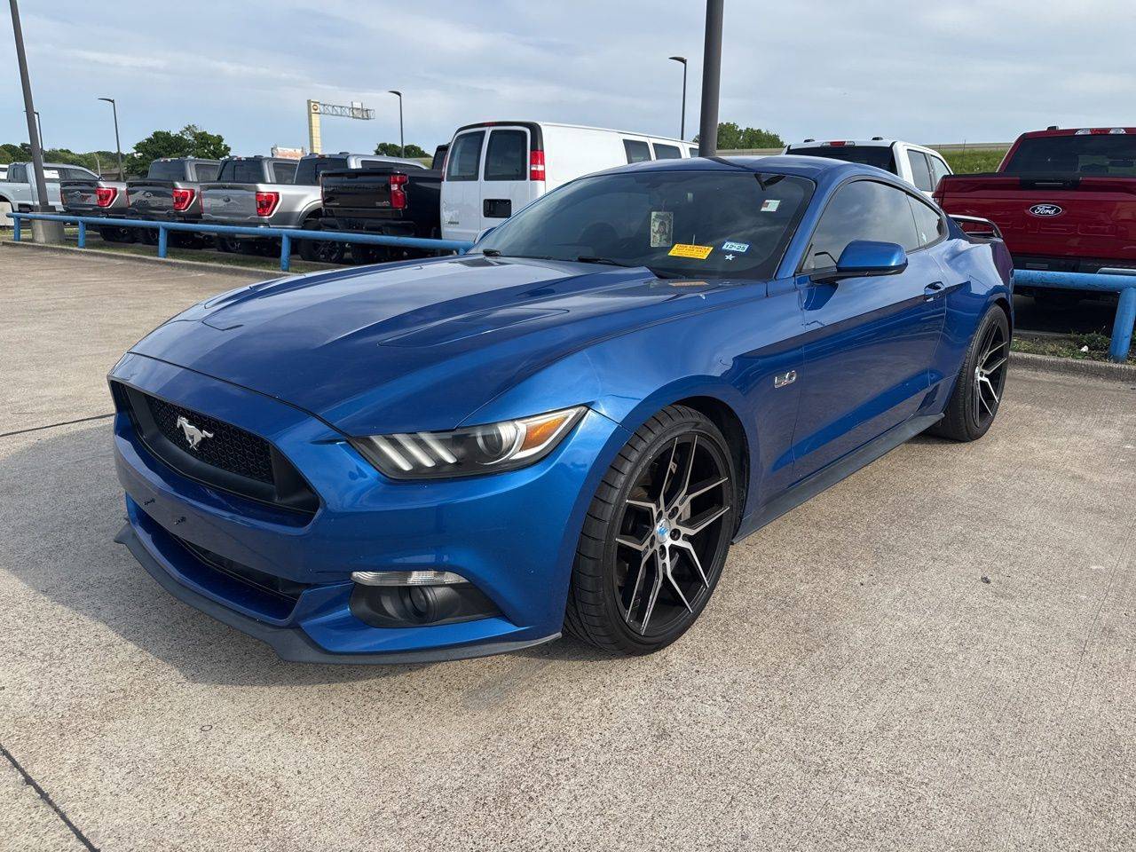 2017 Ford Mustang GT — Coupe — 92,095 mi — Grand Prairie, TX