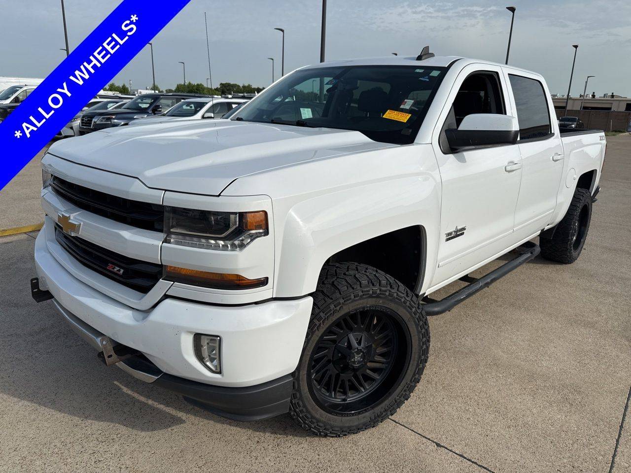 2017 Chevrolet Silverado 1500 LT — Pickup Truck — 130,476 mi — Grand Prairie, TX
