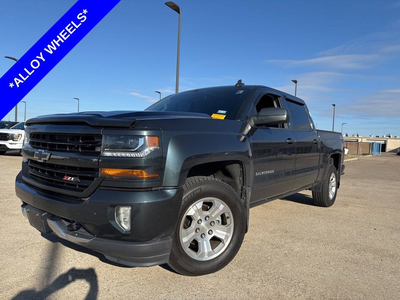 2017 Chevrolet Silverado 1500 LT — Pickup Truck — 90,192 mi — Grand Prairie, TX